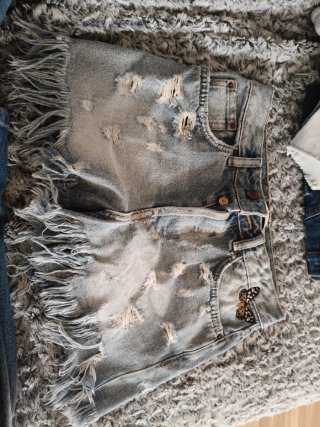Faldas y pantalones cortos vaqueros
