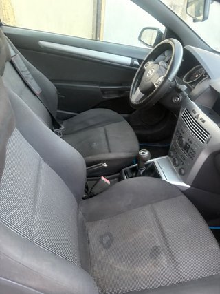 Opel Astra H GTC 2008