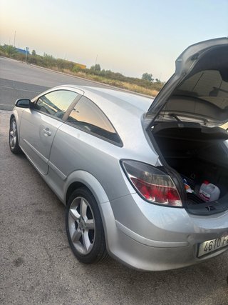 Opel Astra H GTC 2008