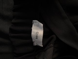 Pantalones largos negros Mango