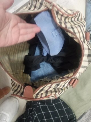 Bolsa llena de ropa chica talla xs,s