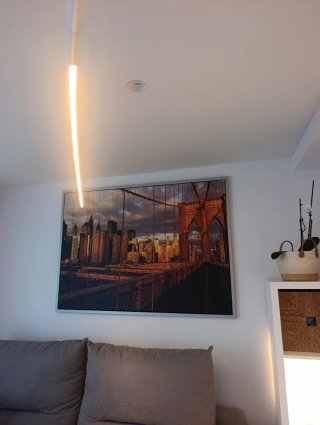 Lámpara de pie LED blanca regulable