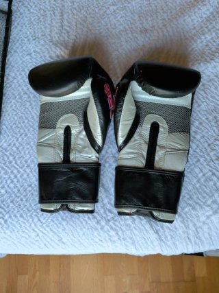 Guantes de Boxeo Charlie Made in Hell