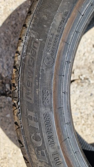 Neumáticos 225/45/17