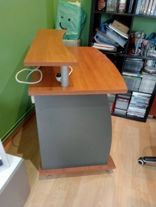 Escritorio madera y metal