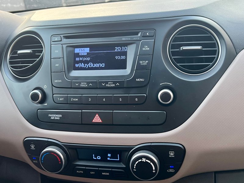 Hyundai i10 1.0 Tecno 2016, foto 22