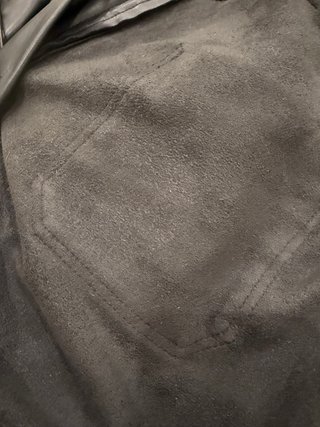Pantalones efecto piel negros polipiel