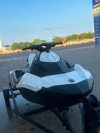 Moto Acuática Sea-Doo Spark 2016