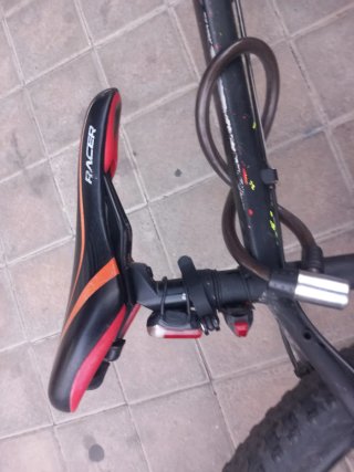 Bicicleta con vinilo KTM Aro 29
