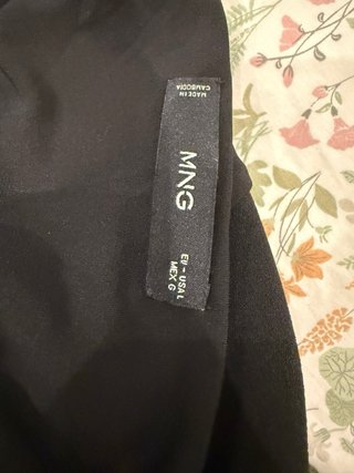 Mono Mango Negro Elegante