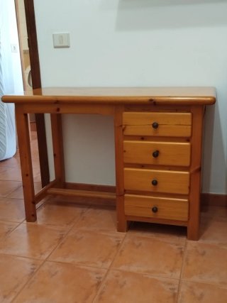 Banco in legno massello con cassetti
