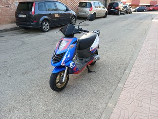 Ciclomotor Aprilia Sonic Azul/Rojo