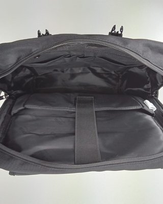 Mochila Negra Impermeable Antirobo Laptop 17¨ 18L