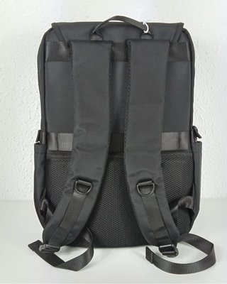 Mochila Negra Impermeable Antirobo Laptop 17¨ 18L
