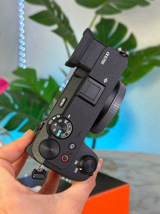 Sony A6700 + Ticket