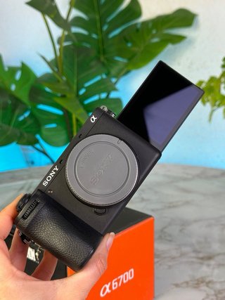 Sony A6700 + Ticket
