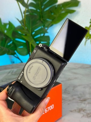 Sony A6700 + Ticket