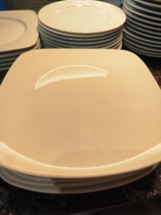 Platos