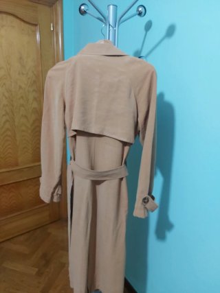 Gabardina Stradivarius Beige Talla S