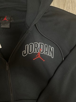 Sudadera Jordan con cremallera y capucha