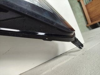 Faros Opel Corsa E de 2017.