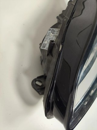 Faros Opel Corsa E de 2017.