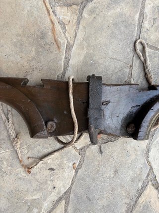 Yugo antiguo de madera