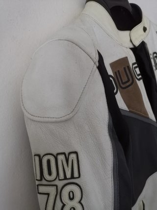 Chaqueta Ducati
