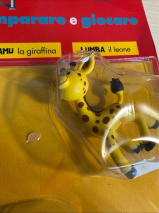 Gli animali dello zoo leone e giraffa lumba