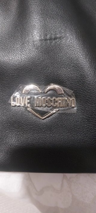 Borsa Love Moschino nera con ciondoli