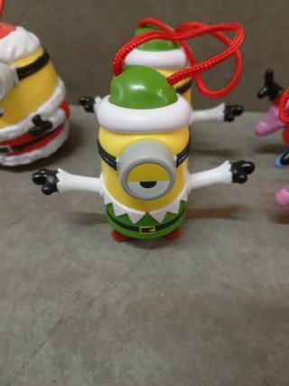 Figuras Minions Navideños