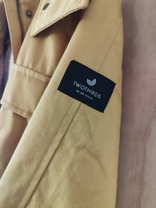 Abrigo Twothirds amarillo