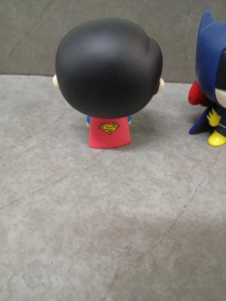 Figuras Batman y Superman