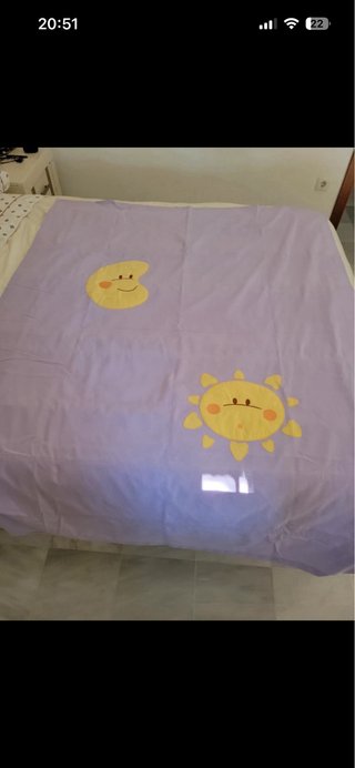 Estor infantil y cojín a juego