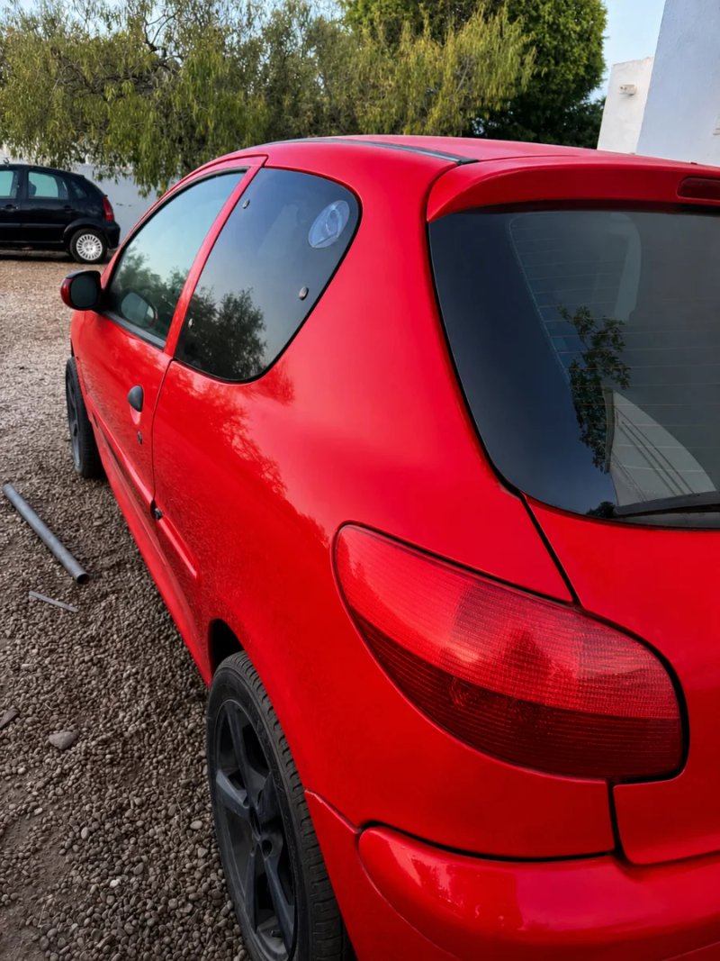 Peugeot 206 2003 - foto 1