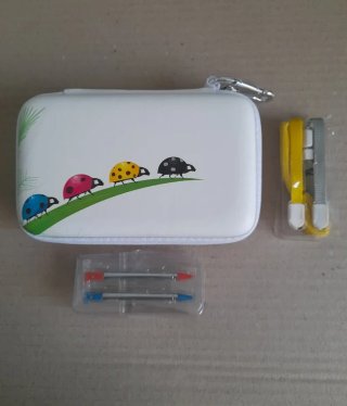 NUEVO. Custodia per 3DS, DS Lite, DSi+ cinturini+3 matite DS