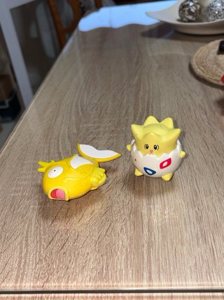 Figuras Pokémon Magikarp Shiny y Togepi