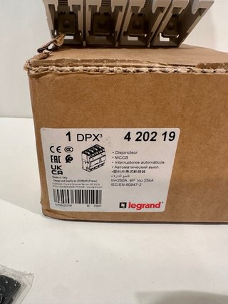Interruptor Automático Legrand DPX 250