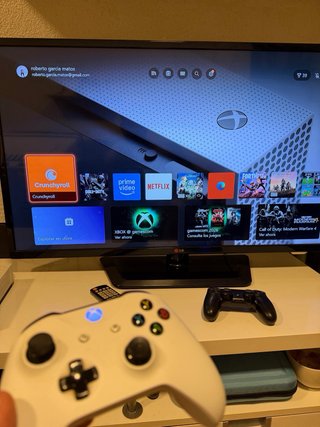 Consolas Xbox One S 2T y PS4 500GB