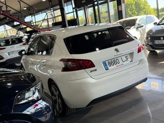 Peugeot 308 5p Allure PureTech 130 S&S
