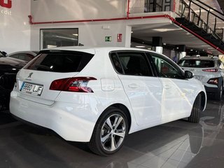 Peugeot 308 5p Allure PureTech 130 S&S