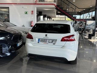 Peugeot 308 5p Allure PureTech 130 S&S