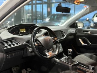 Peugeot 308 5p Allure PureTech 130 S&S