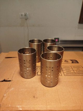 Portacubiertos de metal plateado