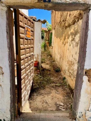 Casa y terreno en Melgar de Fernamental