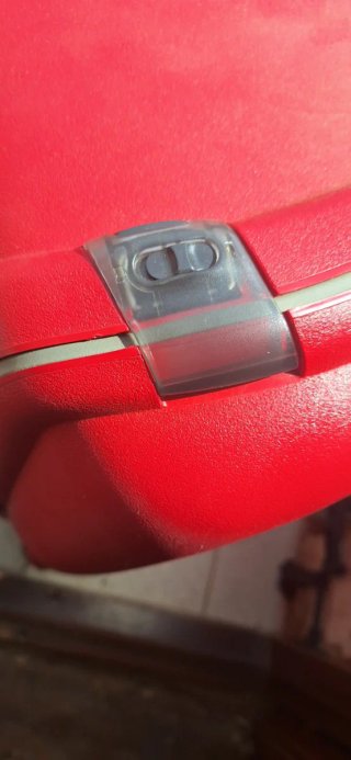 Maleta Grande American Tourister Roja