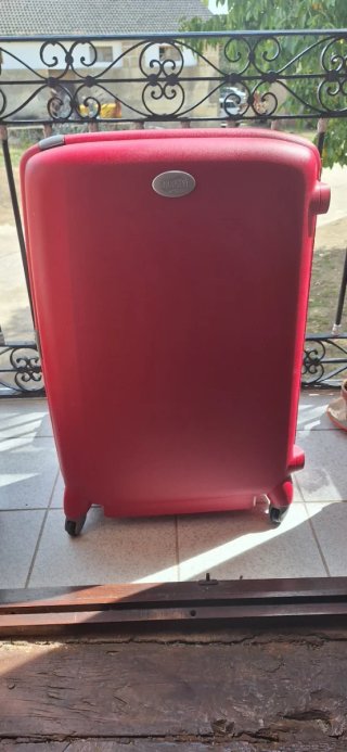 Maleta Grande American Tourister Roja