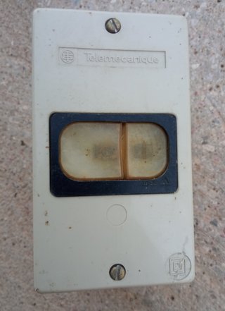 Guardamotor Telemecanique GV1-M05 y cofre/pulsador