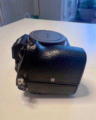 Sony Alpha 7 III (α7 III) – Solo cuerpo
