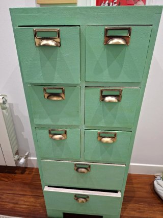 Cajonera madera maciza actualizada verde